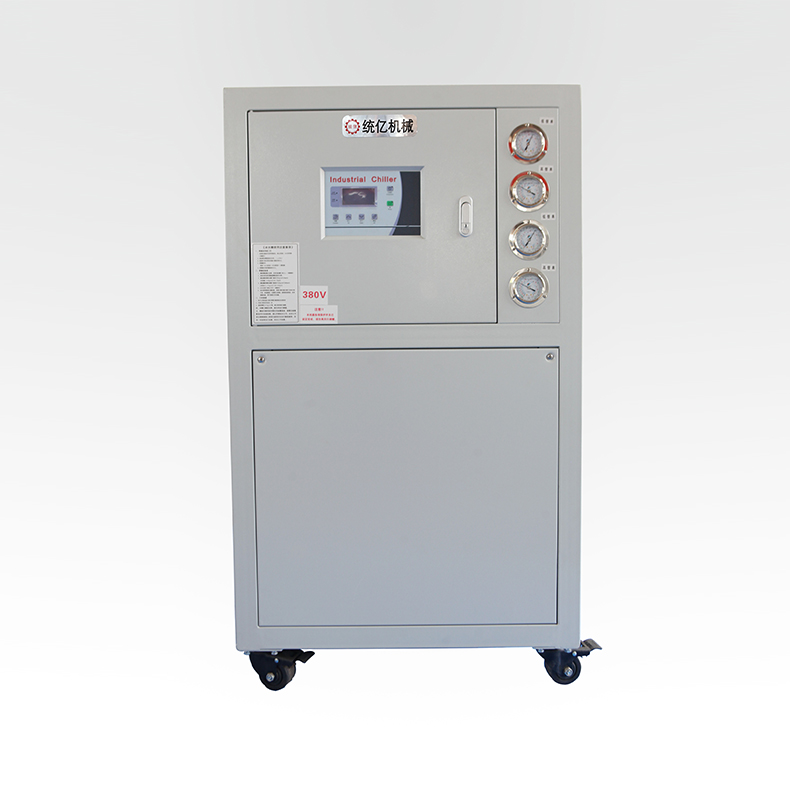 箱型水冷式冷水机